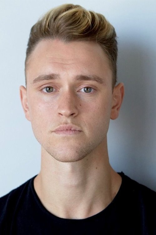 Podobny aktor do Aliye Uzunatağan: Matt Testro