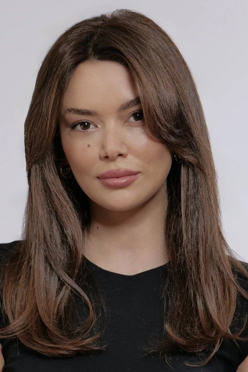 Seray Kaya jako Başak Haksever Ünal w obsadzie Jedna miłość