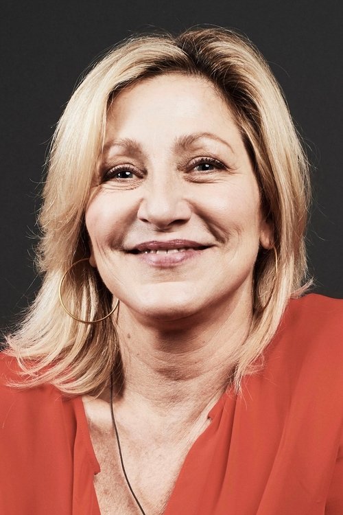 Edie Falco jako General Ardmore w obsadzie Avatar: Ogień i popiół