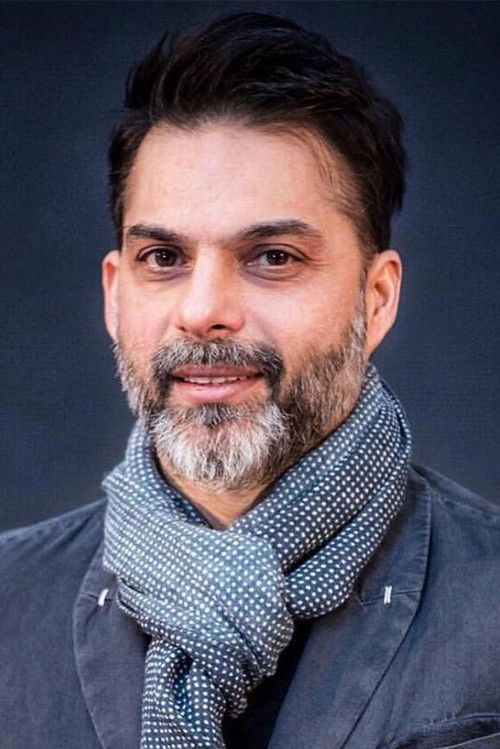 Podobny aktor do Taylor Dearden: پیمان معادی