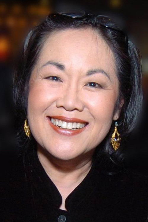 Podobny aktor do Tony Dalton: Emily Kuroda