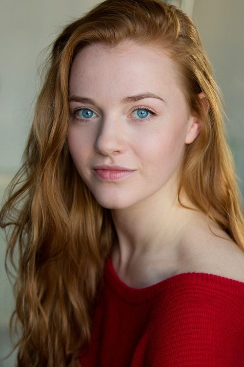 Podobny aktor do Arturo Castro: Harriet Slater