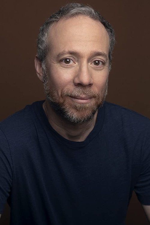 Podobny aktor do Alejandro Edda: Kevin Sussman