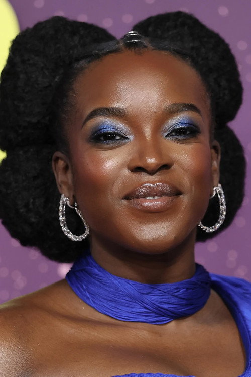 Podobny aktor do Michael Stahl-David: Wunmi Mosaku